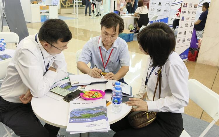 Sincerely invite us to visit and deepen cooperation Sincerely invite us to visit and deepen cooperation